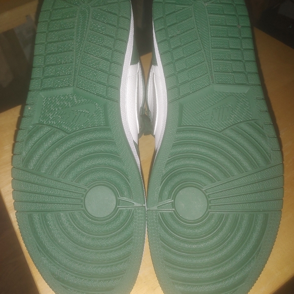 Nike Air Jordan 1 Gorge Green size 9.5m - Picture 5 of 8